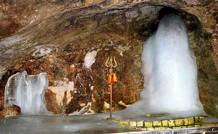 Amarnath Yatra By Helicopter with Srinagar Tour 3 Nights & 4 Days Package