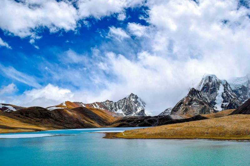 Gangtok North Sikkim Dargeeling Dooars Tour