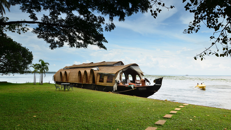 3 Days Kumarakom Alleppey Honeymoon Tour Package