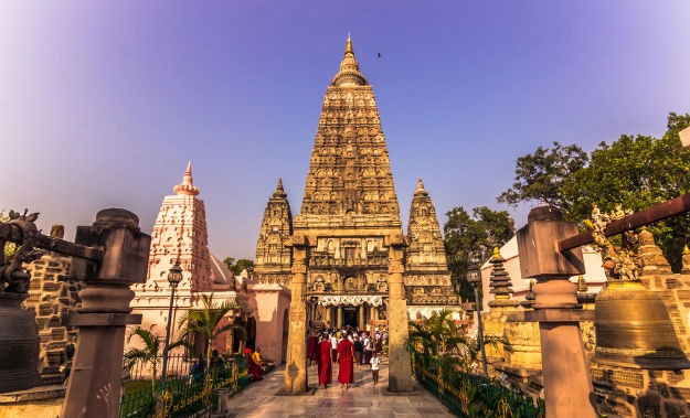 Varanasi – Prayagraj – Ayodhaya - Varanasi – Bodhagaya Tour
