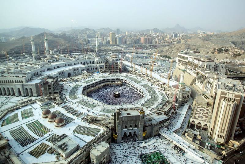 15 N 16 D Umrah Tour