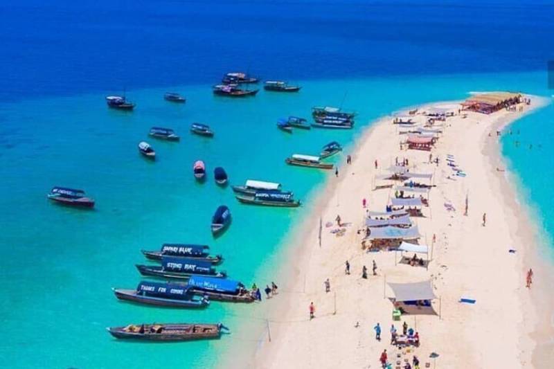 Prison Island + Nakupenda Sandbank Full Day Boat Excursion