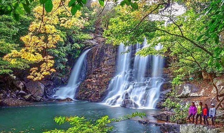 3 Ights / 4 Days – 2n Kandy - 1n Colombo Tour