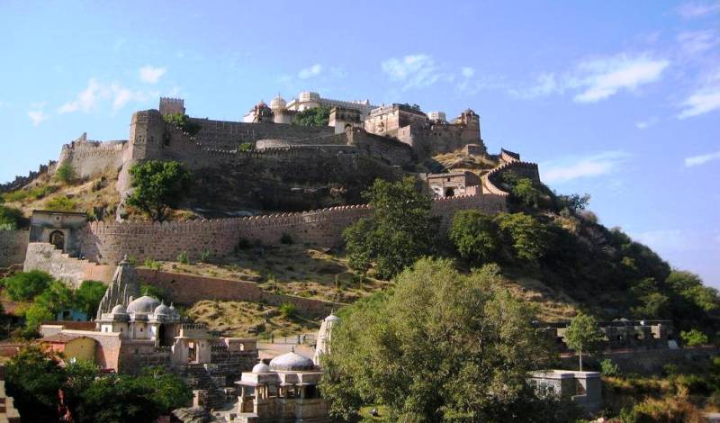 8N Udaipur-Kumbhalgarh-Rawla Narlai-Rohet-Jodhpur-Pushkar-Jaipur Tour