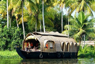 4 Nights / 5 Days  Kerala Houseboat Tour