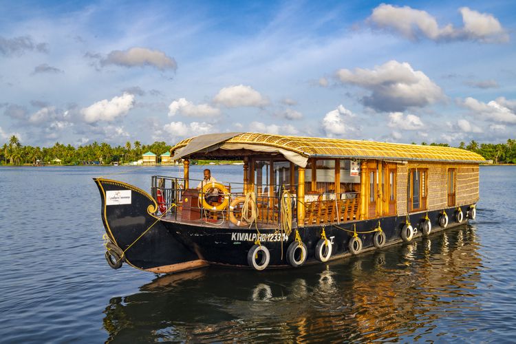 3N Charming Kerala With Houseboat Stay