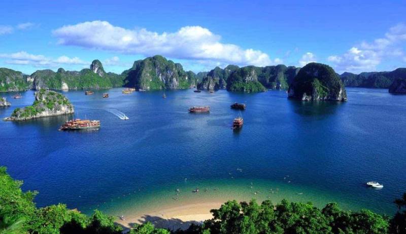 6Nights Vietnam With Hanoi - Ho Chi Minh - Halong Bay Cruise
