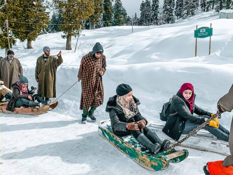 Kashmir 5Nights 6 Days Travel Package