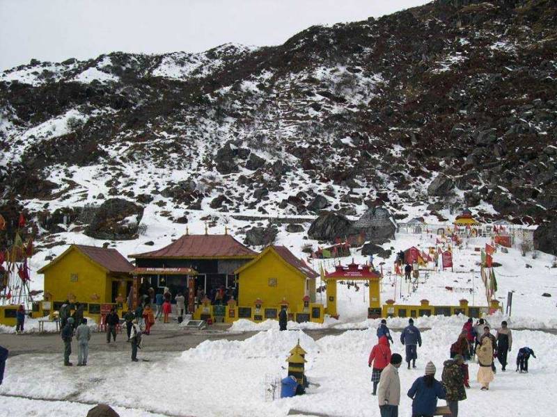 Sikkim tour packages for honeymoon couple
