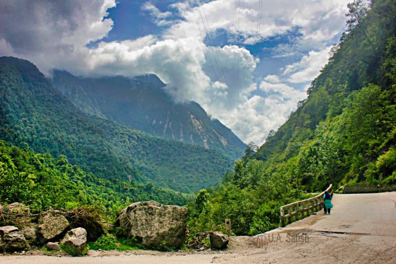 5 Nights 6 Days Gangtok Lachung Tour