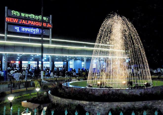 Receive from Bagdogra airport and NJP to Darjeeling hill