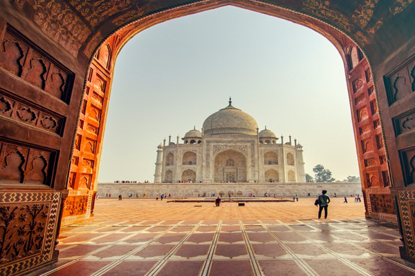 Same Day Taj Mahal Tour By Gatiman Express