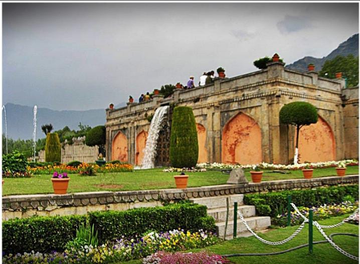 Honeymoon In Kashmir  04 Nights & 05 Days