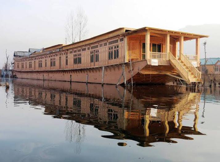 Honeymoon In Kashmir  04 Nights & 05 Days