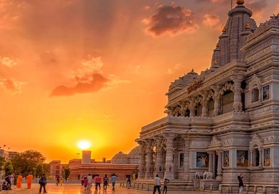 3 Days Mathura Vrindavan And Agra Package
