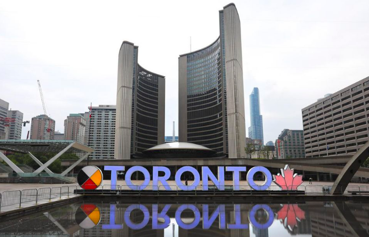 Luxurious Package Toronto Canada