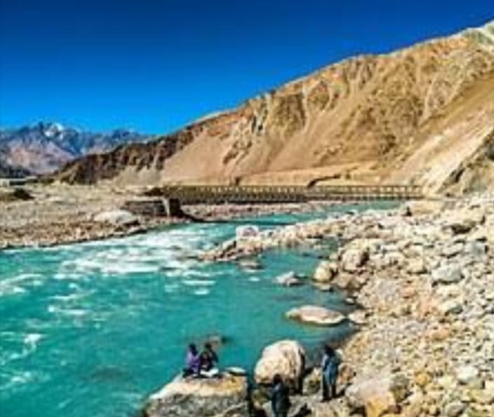 Ladakh Tour 3 Nights 4 Days