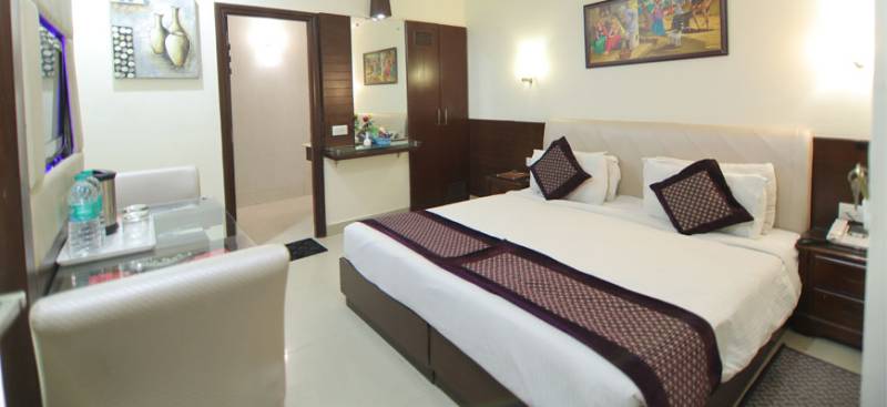 Best Mathura - Agra - Mathura Tour Package for 5 Days 4 Nights