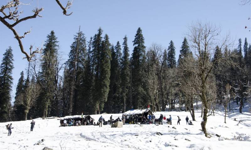 4 Night 5 Days Kedarkantha Winter Trek