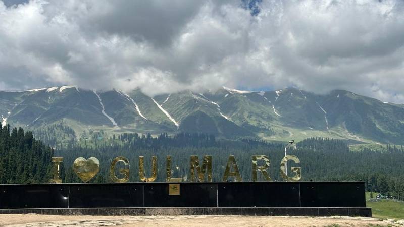 Heavenly Kashmir Honeymoon Package 6 Days & 5 Nights