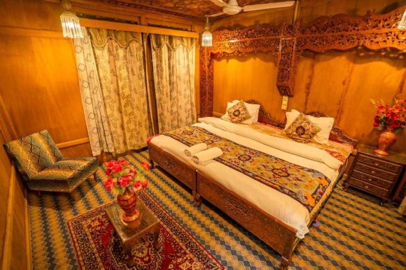 07 Night | 08 Days Vaishno Devi & Kashmir Tour