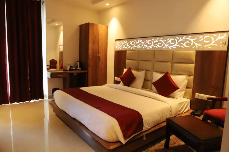 2 Night 3 Day Dharamshala