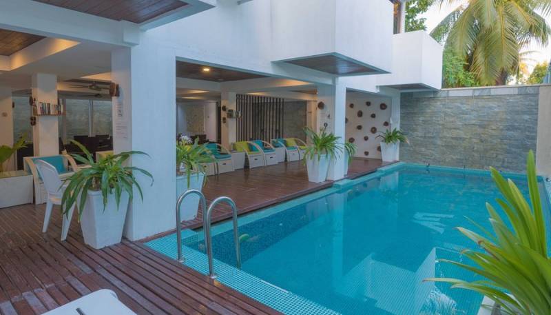 2 Nights & 3 Days Aquzz Inn Package