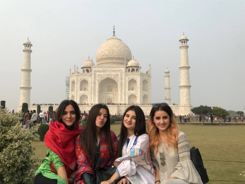Sunrise Taj Mahal And Agra fort Tour From Delhi To Agra