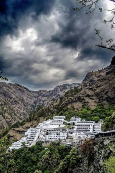 Kashmir Ladakh Shimla Manali 19 Nights 20 Days