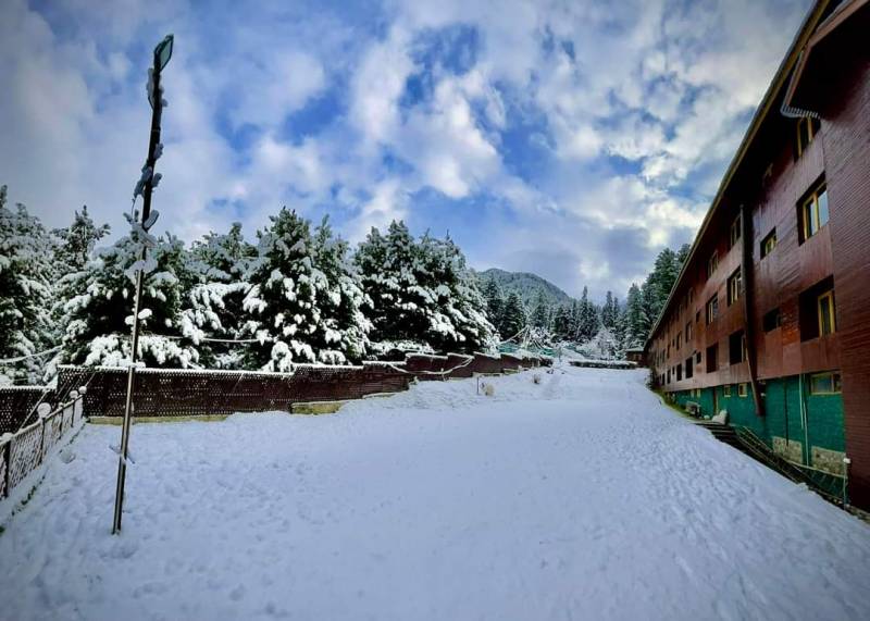 Kashmir Ladakh Shimla Manali 19 Nights 20 Days