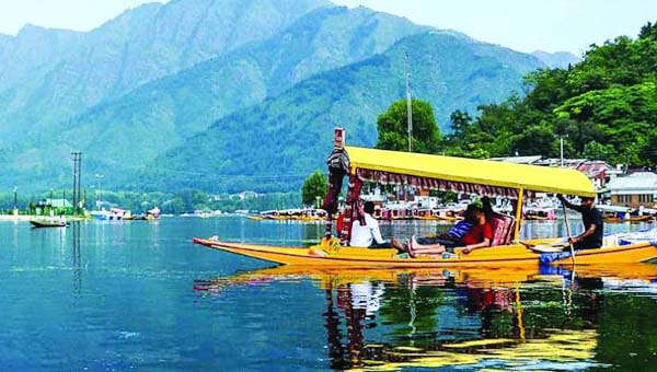 Charismatic 3 Nights 4 Days Kashmir Tour Packages