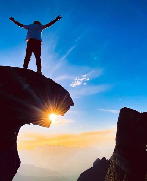 Kolukkumalai, Munnar  Budget Package