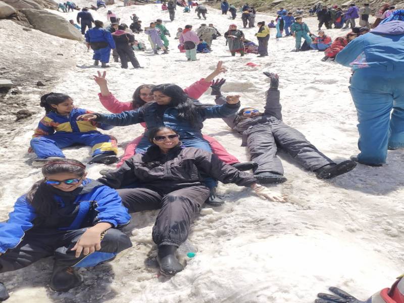 Explore the Best of Himachal Pradesh: 8-Night 9-Day Tour Package with Amritsar