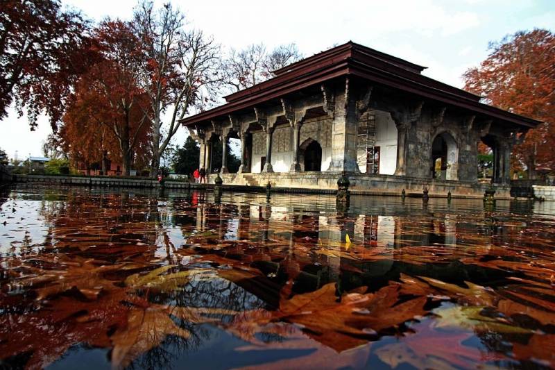 Ultimate Kashmir Tour Package  05 Nights - 06 Days