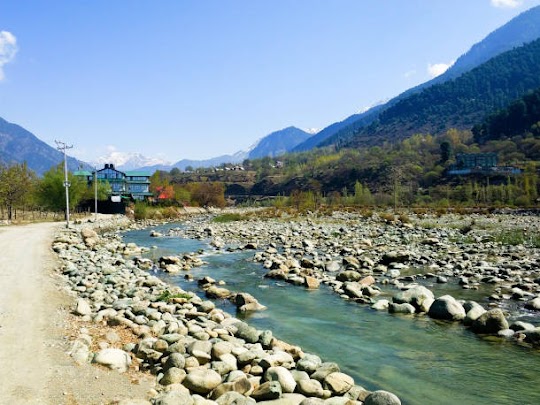 Ultimate Kashmir Tour Package  05 Nights - 06 Days