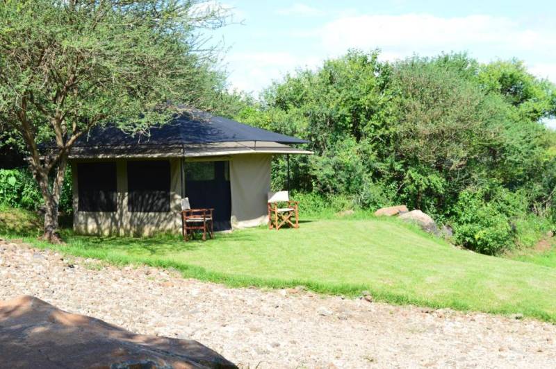 Tanzania Best Value Joing Safari Adventure – Tarangire Lake Manyara Serengeti Ngorongoro Crater