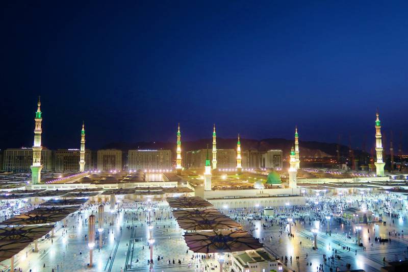 Umrah Package 14 Days