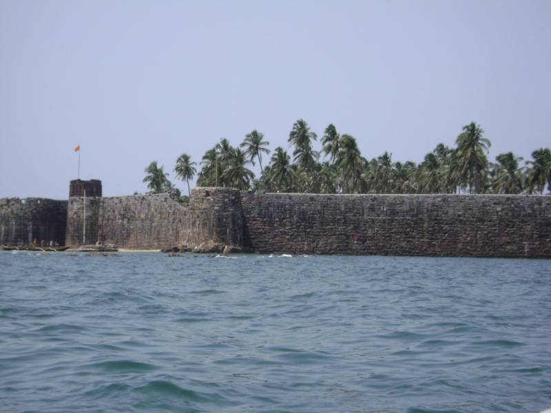 Sindhudurga with Goa Tour 6 Nights 7 Days – 4 Nights Stay