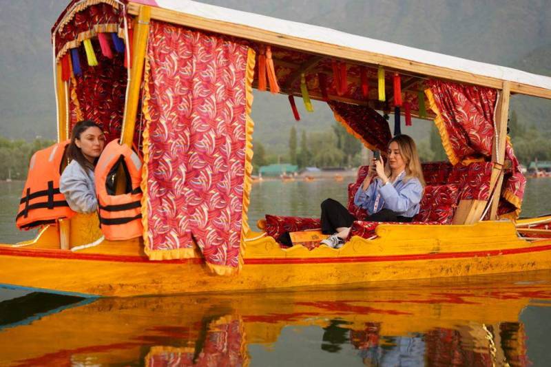 7 Days & 6 Nights Economical Pacakge