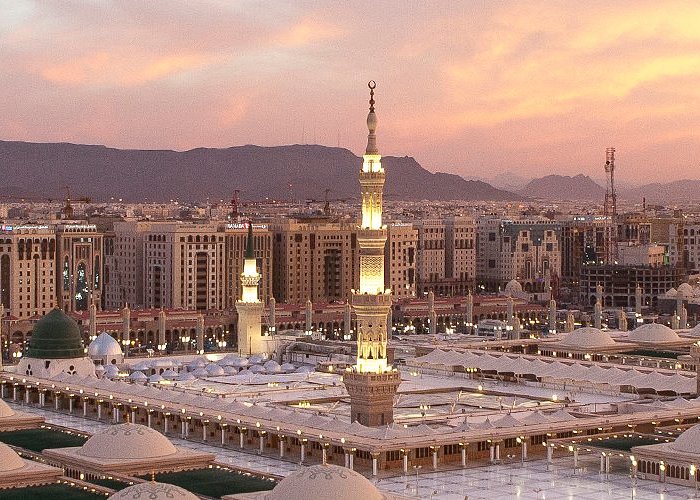 Ziyarat Mecca Shareef 17 Days
