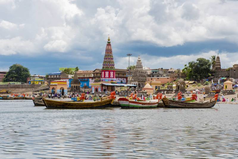 2 Night 3 Days- Kolhapur,Narsobawadi,Akkalkot,Ganagapur,Tuljapur,Pandharpur Tour by car