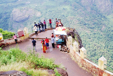 5 Nights 6 Days Mysuru - Coorg - Ooty Package