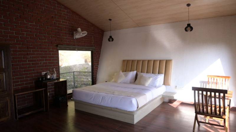 2 night 3 days Landsdowne Tour