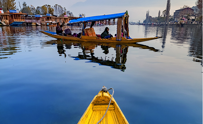 Best Dal Lake Family Tour Package