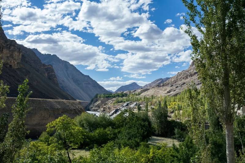 DELHI -MANALI- LEH ROADTRIP + BIKE TRIP