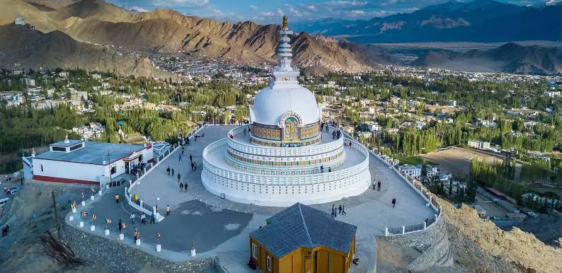 Manali to Leh Ladakh Srinager Tour Packages 9 Night 10 Days