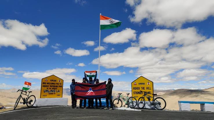 Manali to Leh Ladakh Srinager Tour Packages 9 Night 10 Days