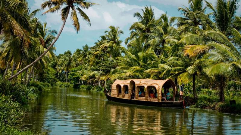 Mesmerizing Kerala Tour Package