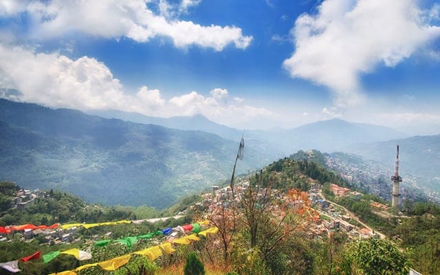 Experience the best of Gangtok 3N, Lachen 1N, Lachung 1N