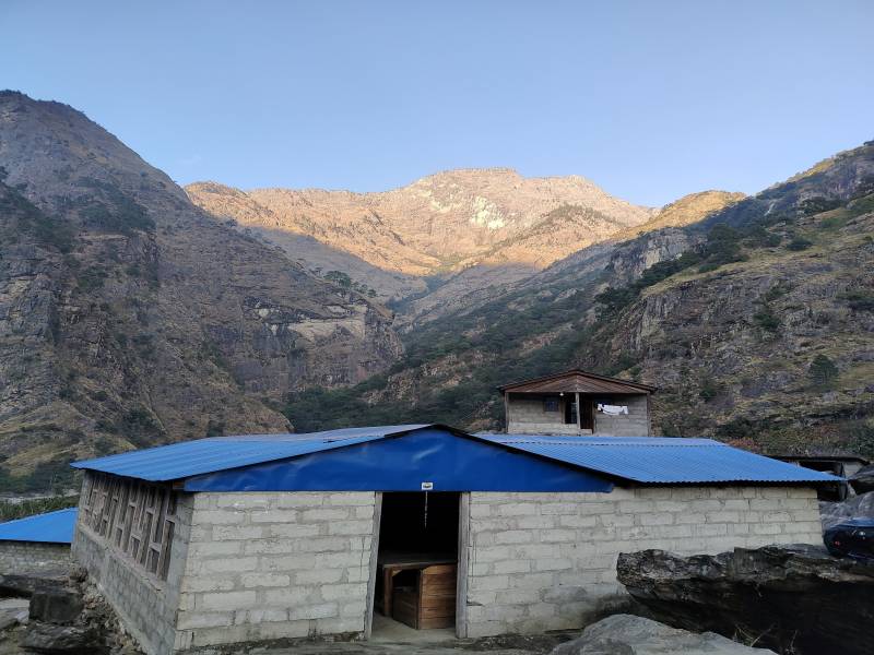 Manaslu Circuit Trek Tour